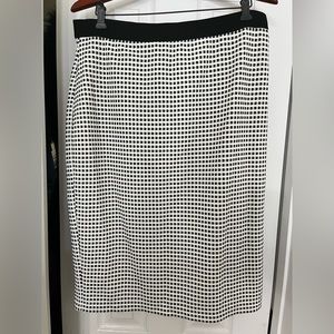 A-line skirt.  Alfani. Black/white.  Split in back. No buttons.  No pockets.